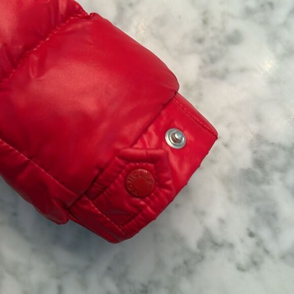 MONCLER RED DOWN JACKET 6Y - Picture 10 of 16